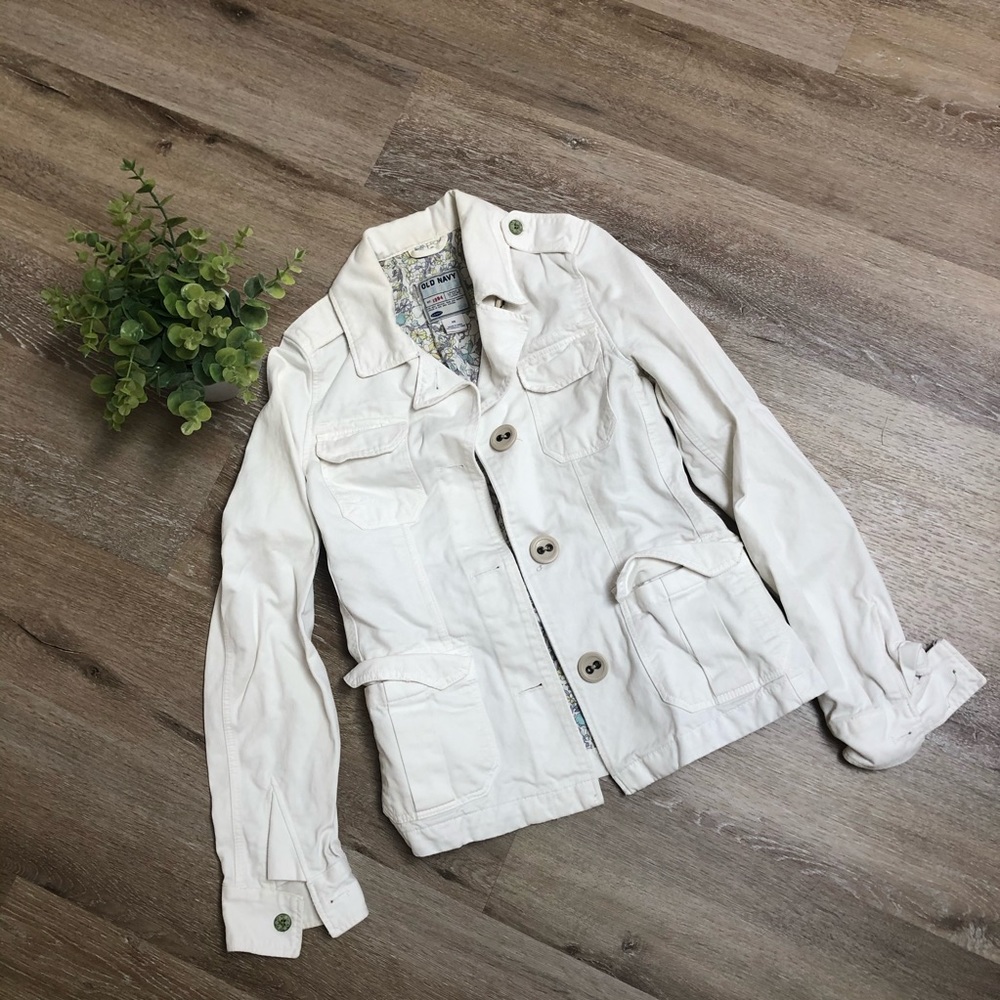 Old Navy Woman’s White Military Style Jacket Sz XS